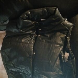 No Boundaries Black Puffer Vest